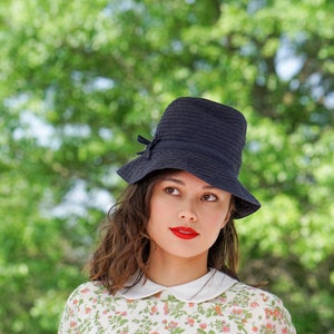Vintage Grosgrain Bucket Hat, cloche Hat, 1940s-50s Hat, Vintage Hat, Women Hat, Mod Church Hat, Spring Summer Hat, Tea Party Hat, Sun Hat