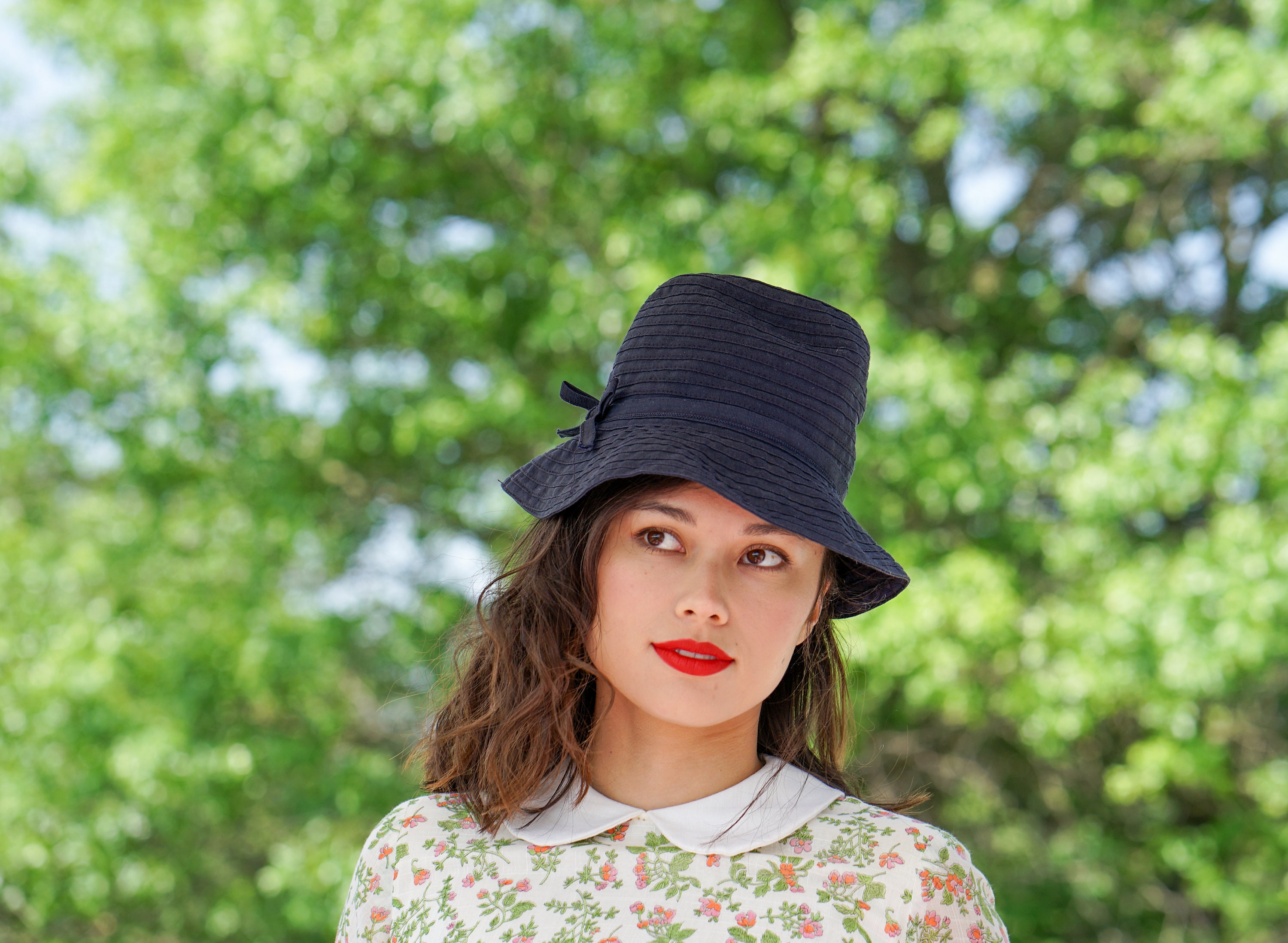 旧Lycee 旧リセ　クロシェット　Clochette 1920s Great Gatsby cloche hat in muted dark grey – LaVieDelight