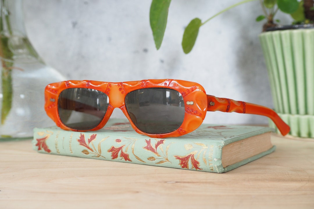 Vintage Sunglasses 1960s Bamboo Pattern by May Optical Made  display picture 3