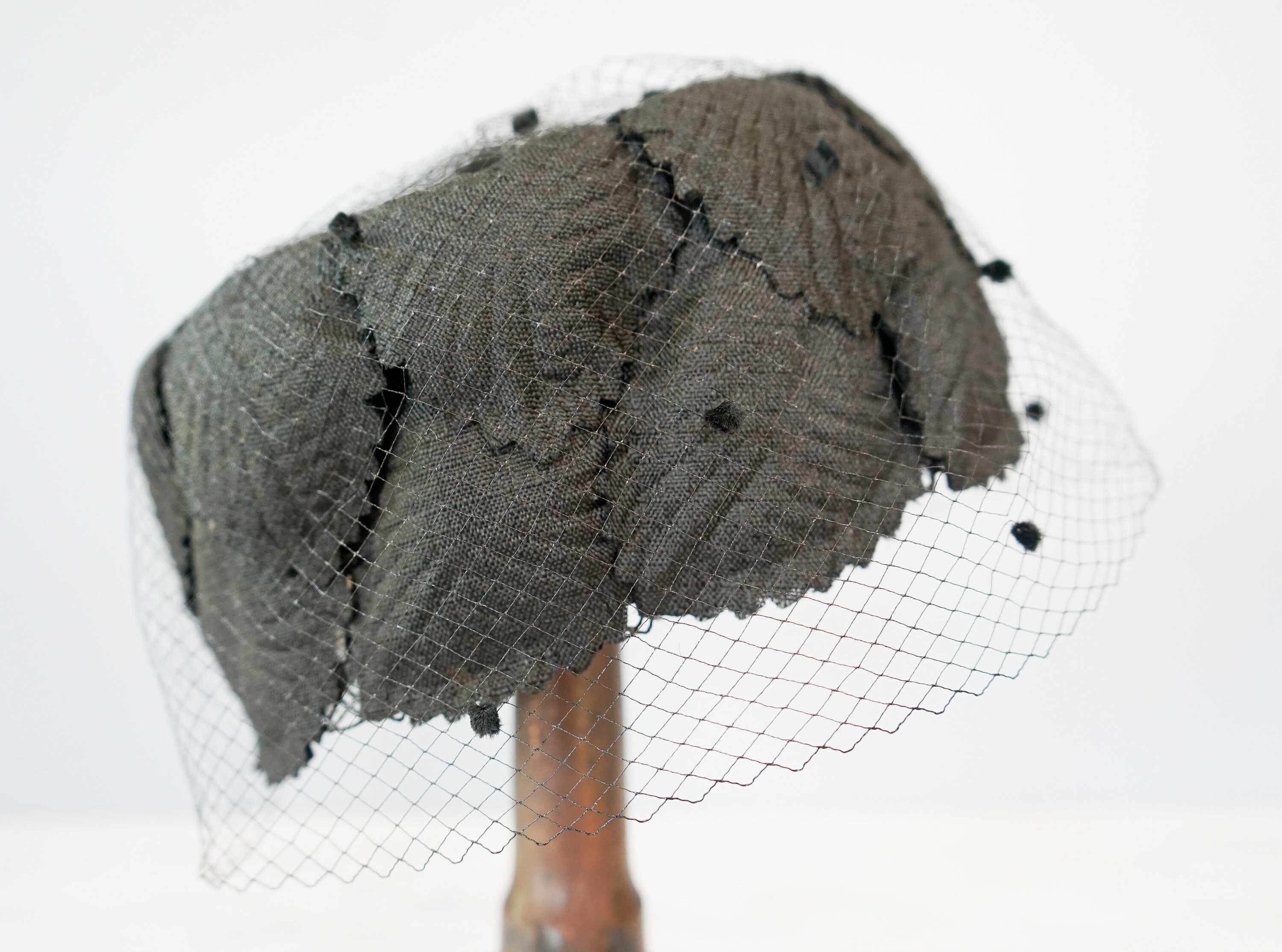 Vintage-Inspired Floral Pillbox Hat with Veil - Brown & Green hi hat 1960 main image 3