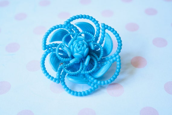 Vintage Celluloid Floral Brooch, 1940s-1950s Broo… - image 7