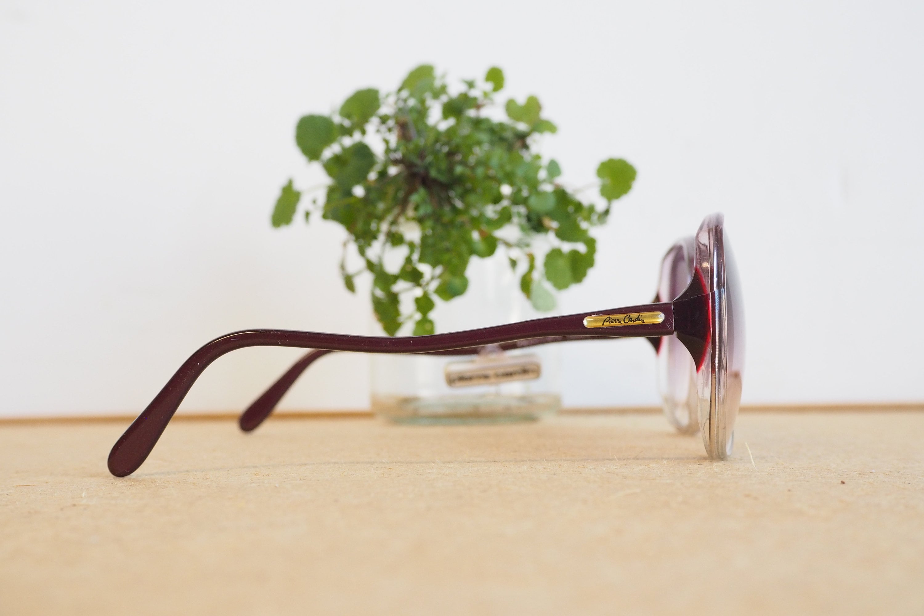 Vintage Pierre Cardin Sunglasses 1970 display picture 1
