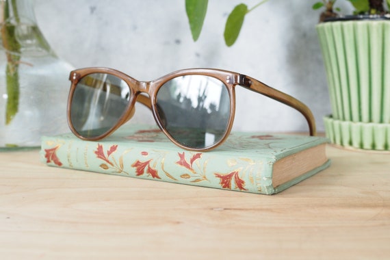 Vintage Sunglasses 1960s French Made Sunglass Lig… - image 2