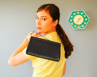 Vintage Faux Leather Shoulder Clutch Purse/ 1980s Purse/ Shoulder Bag/ Vintage Handbag/ Vintage Purse/ Vintage Bag Woman/ Vintage Pocketbook