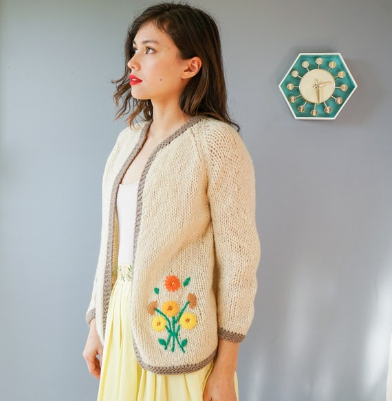 Vintage Italy Hess Embroidery Cardigan Size M, Wo… - image 2