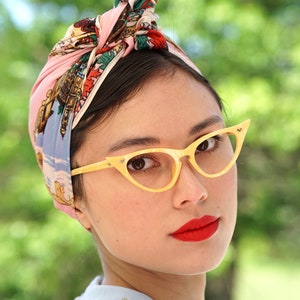 Vintage-Brille aus den 1960er Jahren, Cateye-Stil, Rockabilly-Brille von Victory Optical, Marmor-Gelbton, Neuware aus altem Lagerbestand Bild 3