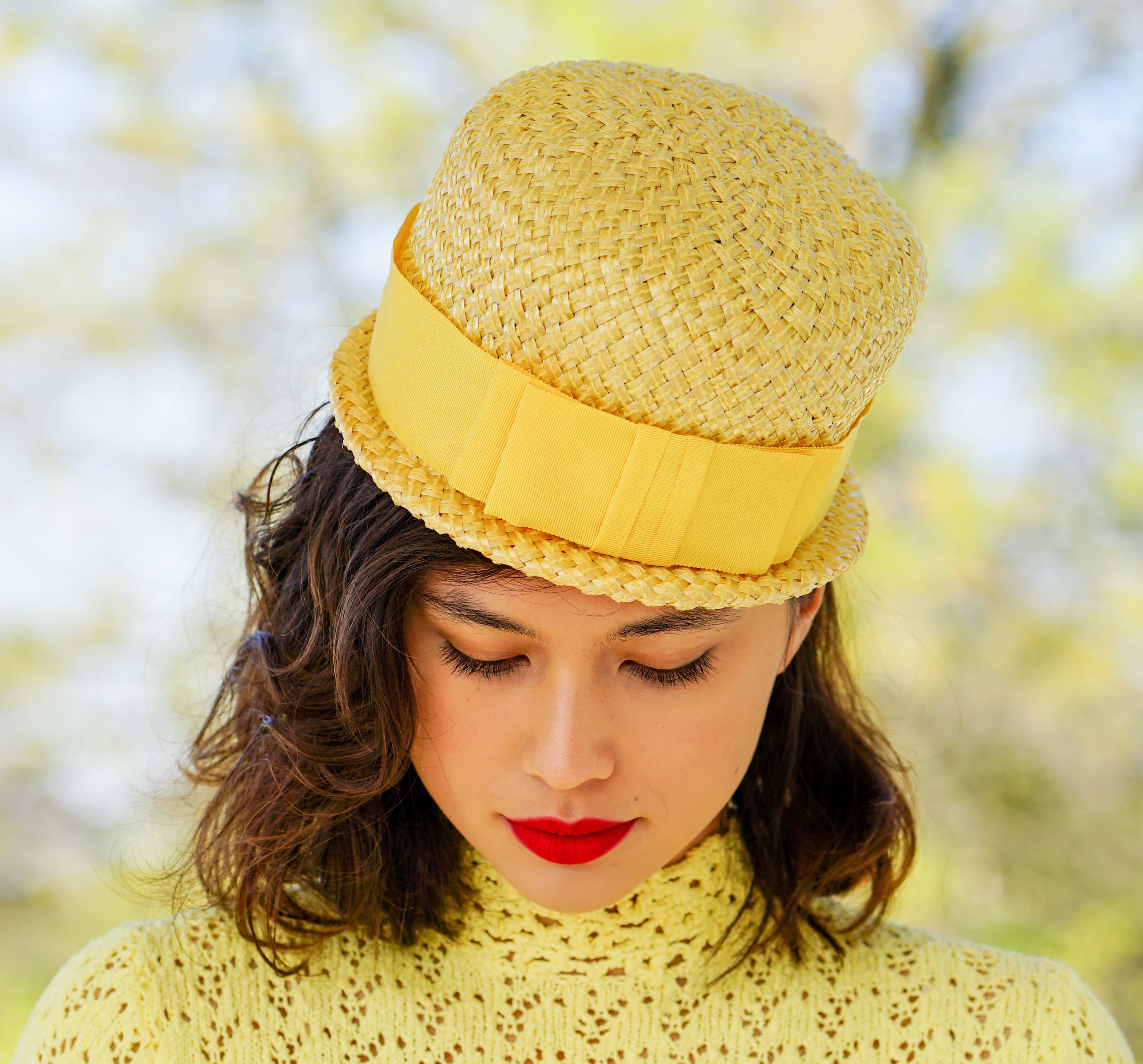 Vintage Church Hat Yellow Straw Basketweave Grosgrain Bow Rockabilly USA Made Vintage Mr. Charles Raffia Hat: 1960s Yellow Woven Straw  main image 3