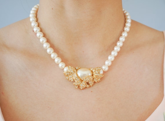 Vintage Richelieu Faux Pearl Rhinestones Necklace… - image 2