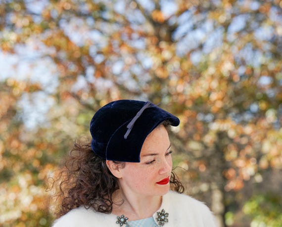 Vintage 50\'s French Black Velvet Cocktail Hat with Ribbon band retro veil style Vintage 50\ main image 4
