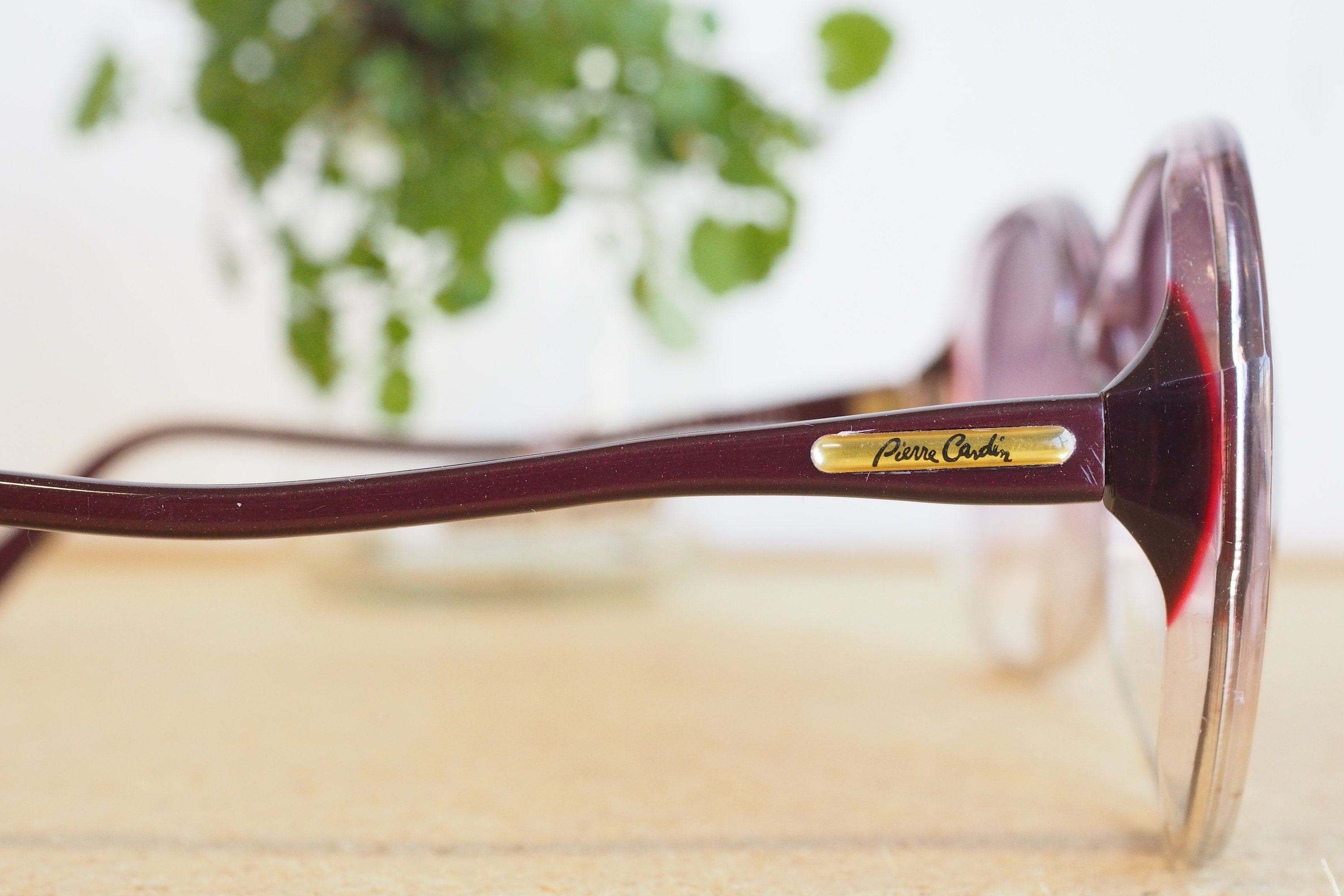 Vintage Pierre Cardin Sunglasses 1970 display picture 2