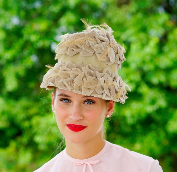 Vintage Velvet Cloche Hat with Feather, Bucket Ha… - image 2