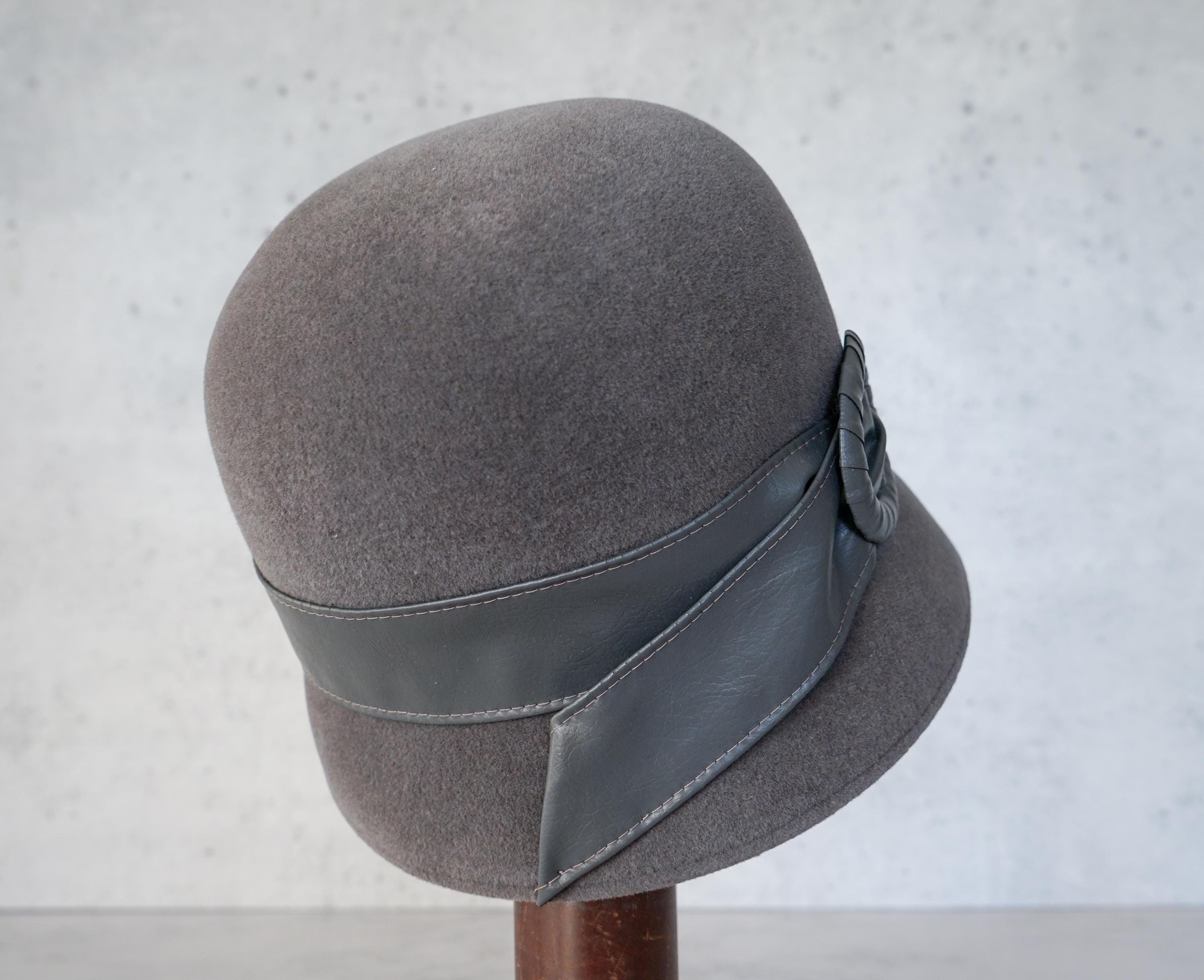Vintage Fur Felt Velour Bucket Hat, Cloche Hat, Vintage Hat  display picture 3