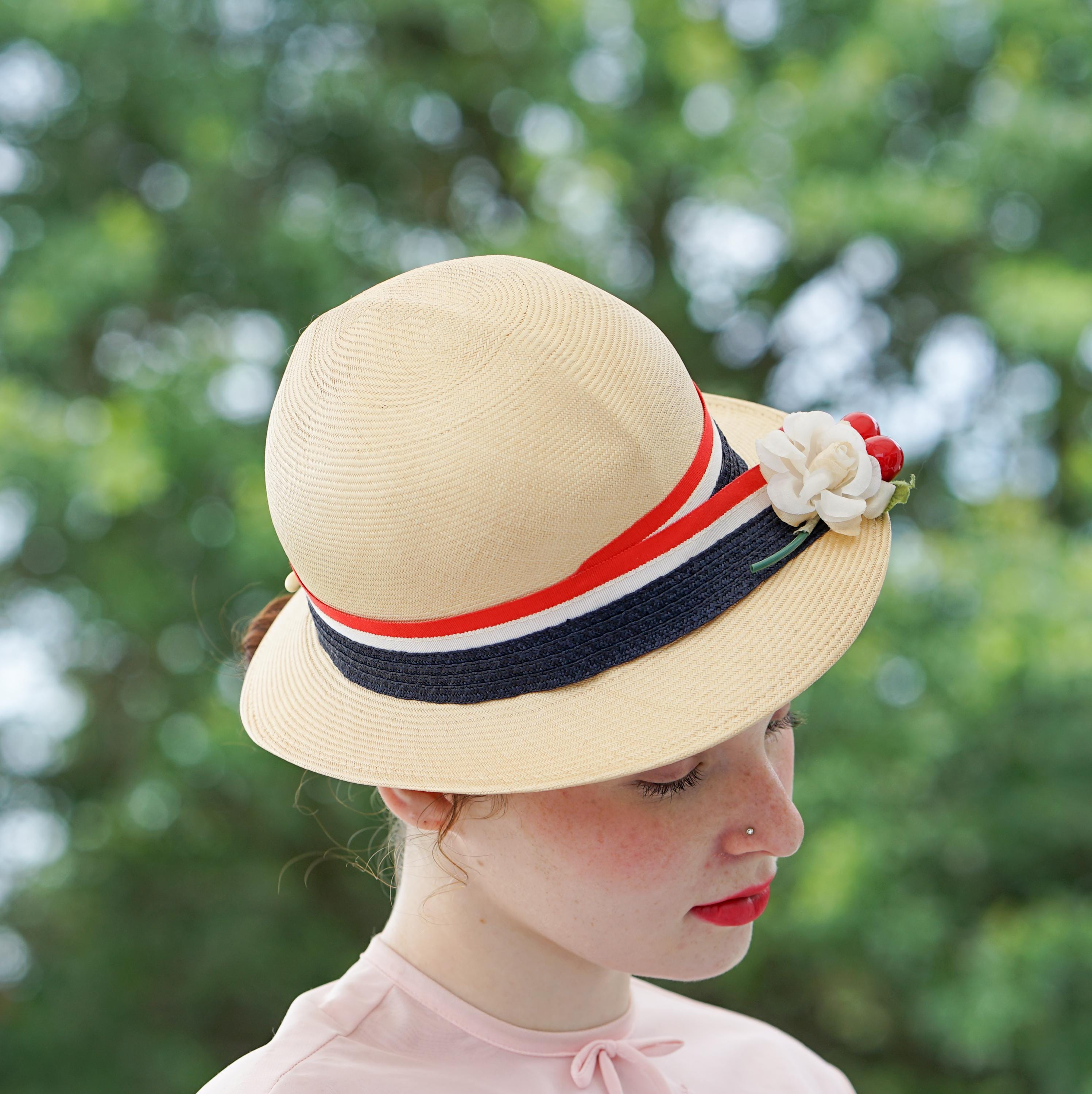 VINTAGE raspberry straw hat‎ 50s 60s bowler church dressy ribbon bow mid century my dearly beloved @rosecherie.paris ? Take a look at their  main image 2
