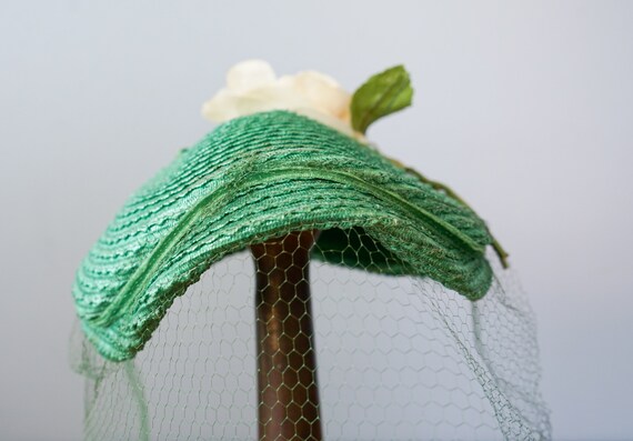 Vintage Flower Straw Half Hat with Veil, Vintage … - image 6