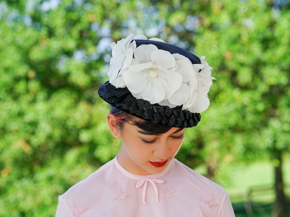 Vintage Straw Floral Bucket hat, 1950s-60s Hat, W… - image 3