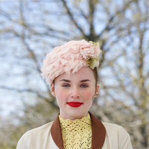 Vintage Floral Pillbox Hat, 1950s Hat, Vintage Women Hat  display picture 2