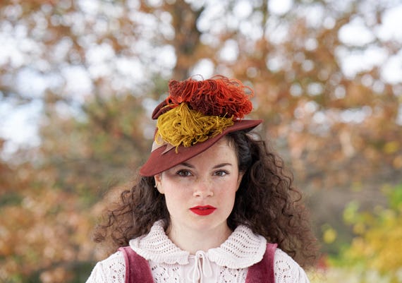 Vintage 1940s Wool Feather Tilt Fascinator Hat, Tilt Topper  display picture 2