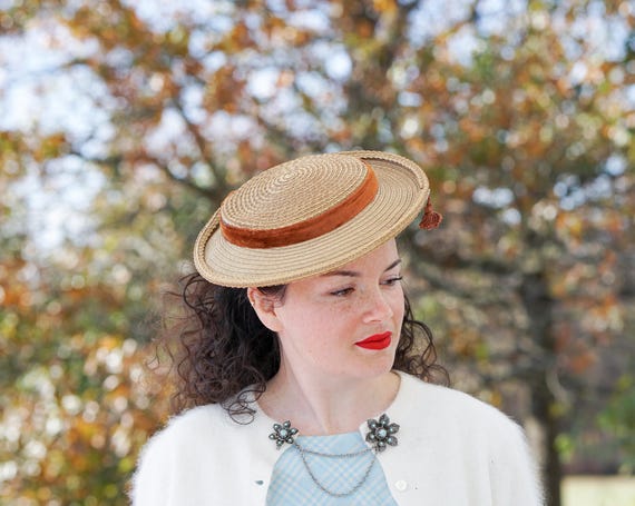 Vintage 1950s Straw Tassel Women Boater Hat: Retro MCM Women Cottagecore Wedding Ascot Tea Party Half Hat Fascinator Vintage 1950s Straw Tassel Women Boater Hat: Retro MCM Women Cottagecore Wedding Ascot Tea Party Half Hat Fascinator