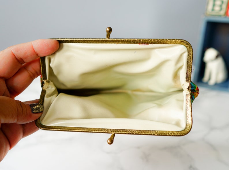 Vintage Floral Satin Cosmetic Bag/ Clutch Purse/ 1960s Bag/ Coin Purse/ Vintage Purse/ Retro Purse/ Vintage Bag/ Money Pouch/ Toiletry Bag image 7