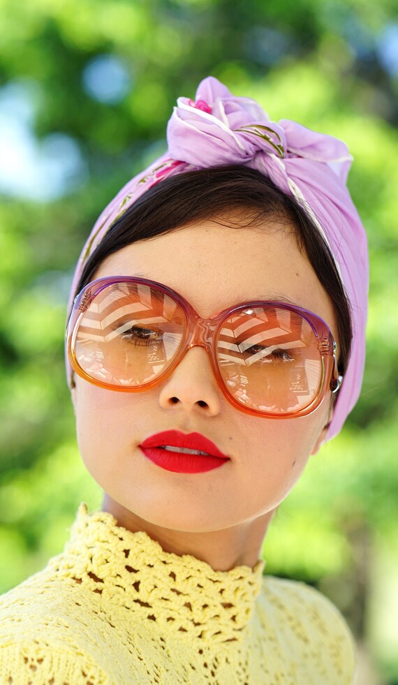 Vintage Sunglasses 1970 display picture 3