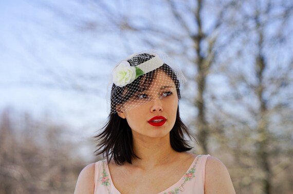 VINTAGE 1950s Ivory Floral Satin Cluster Hat - Women’s Decorative Headpiece Vintage White Floral Hat Black Satin Topper, 1950s Brandt  main image 2