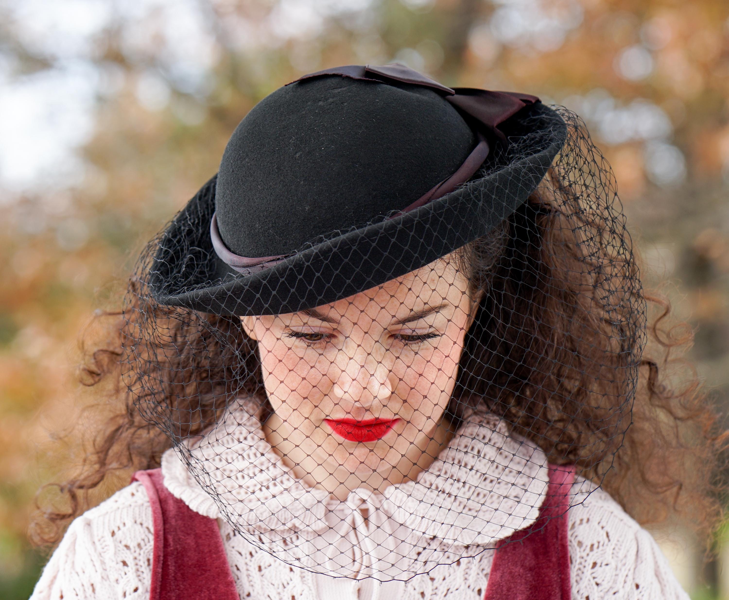 Vintage Wool Felt Women Bowler Hat With Veil, 1950s-60s Hat  display picture 1