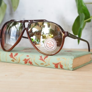 VINTAGE SUNGLASSES 1980s Multicolor New Old stock Impact resistant mirror lens Made In Japan
