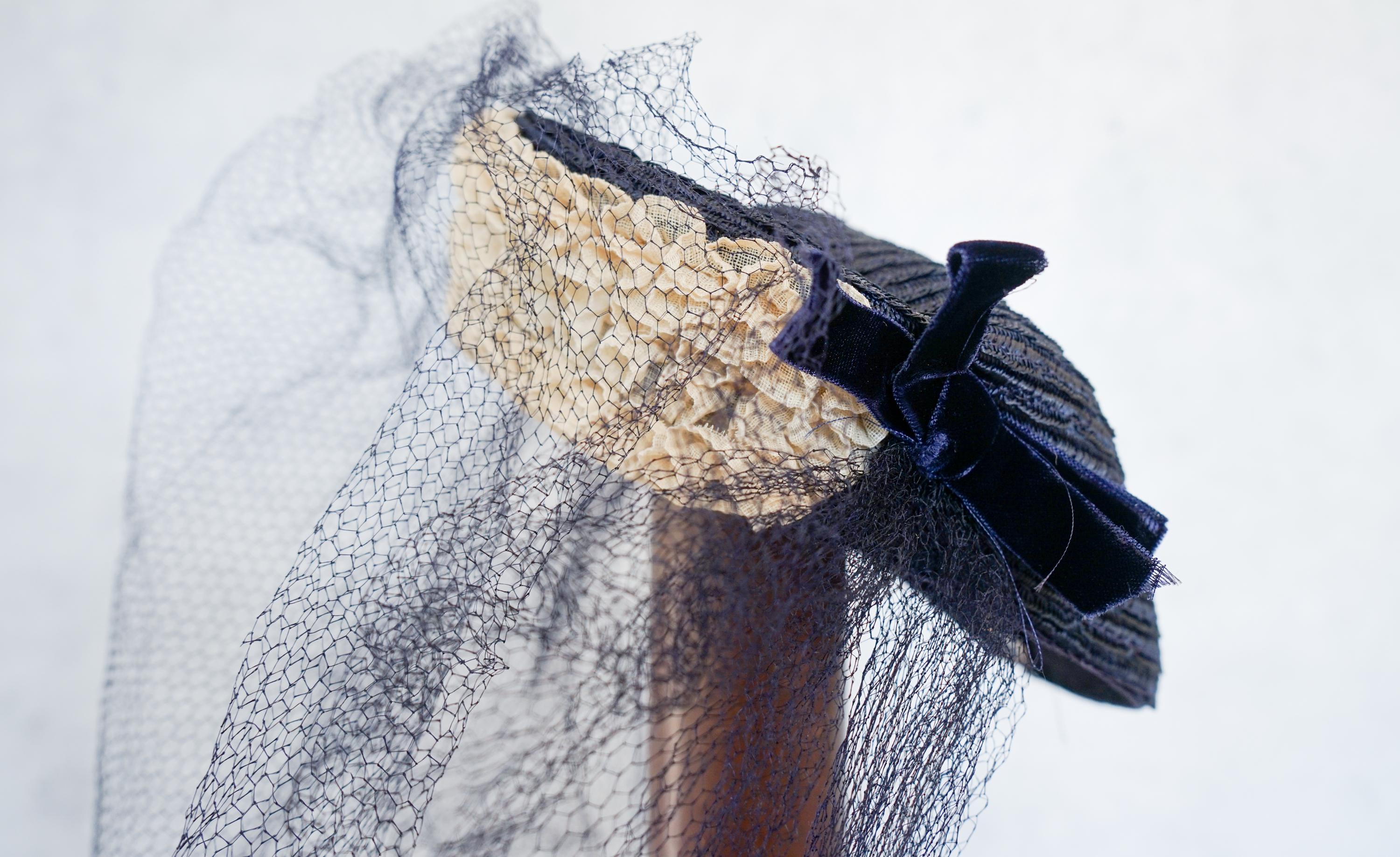 Vintage 40’s Regenstein’s Miss Alice Pill Box Straw Satin Sunday Meeting Hat Vintage 1940s Straw Pillbox Hat With Veil by New York  main image 4