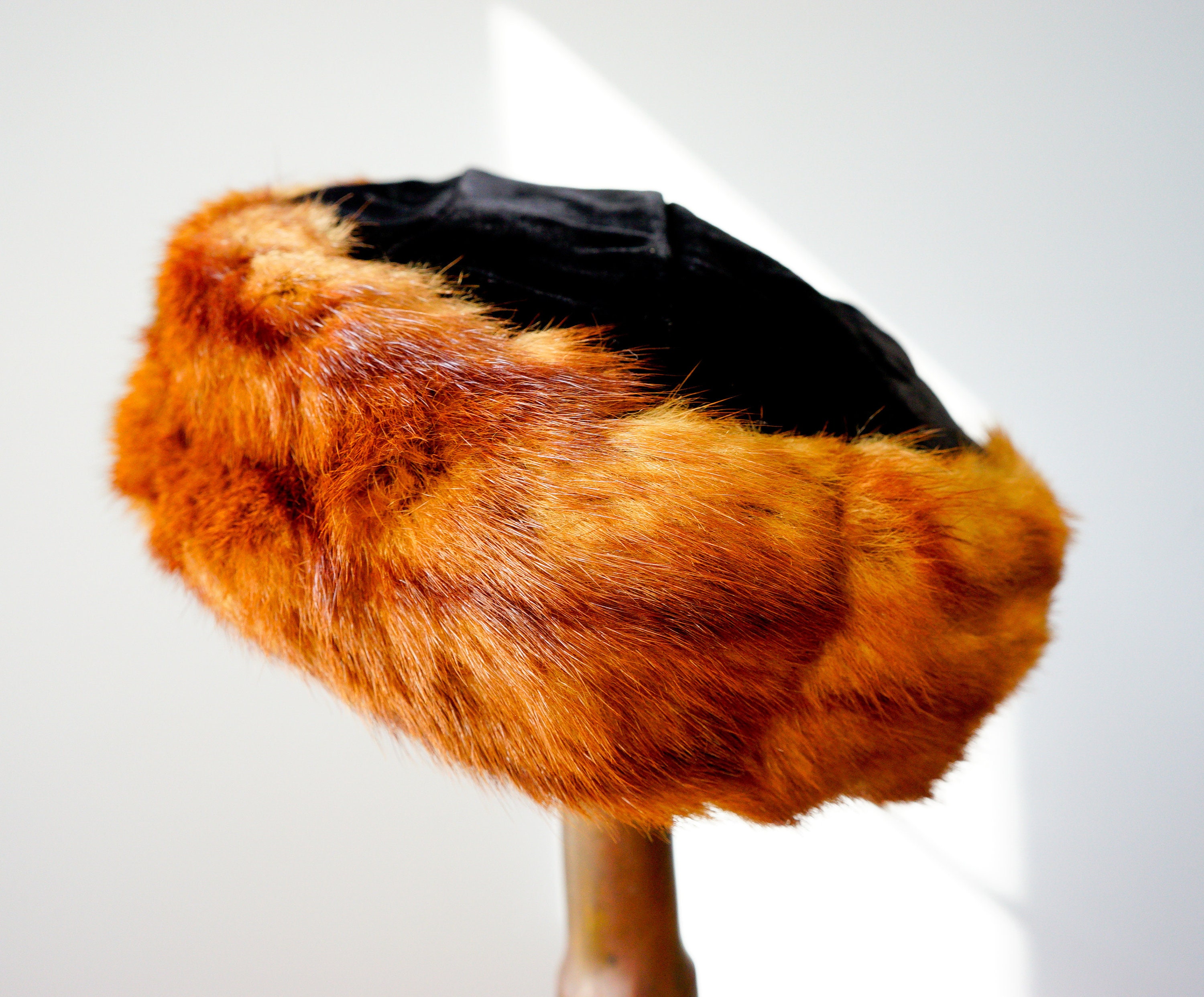 Vintage Mahogany Fur Pillbox Hat Brown Red Winter Glam Round Cap Quilted Lining Mink Pillbox Tailored Vintage Hats for Women for sale | eBay main image 4