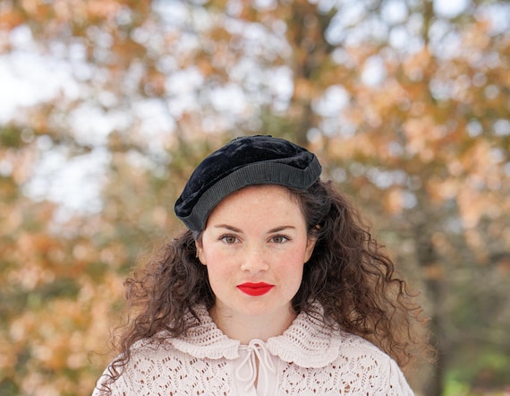 Vintage velvet half hat - Gem