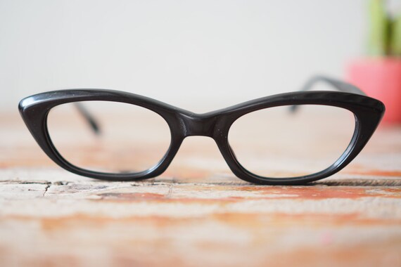 Vintage Cat Eye Frame/ Eyeglasses from 1960s/ Mad… - image 3