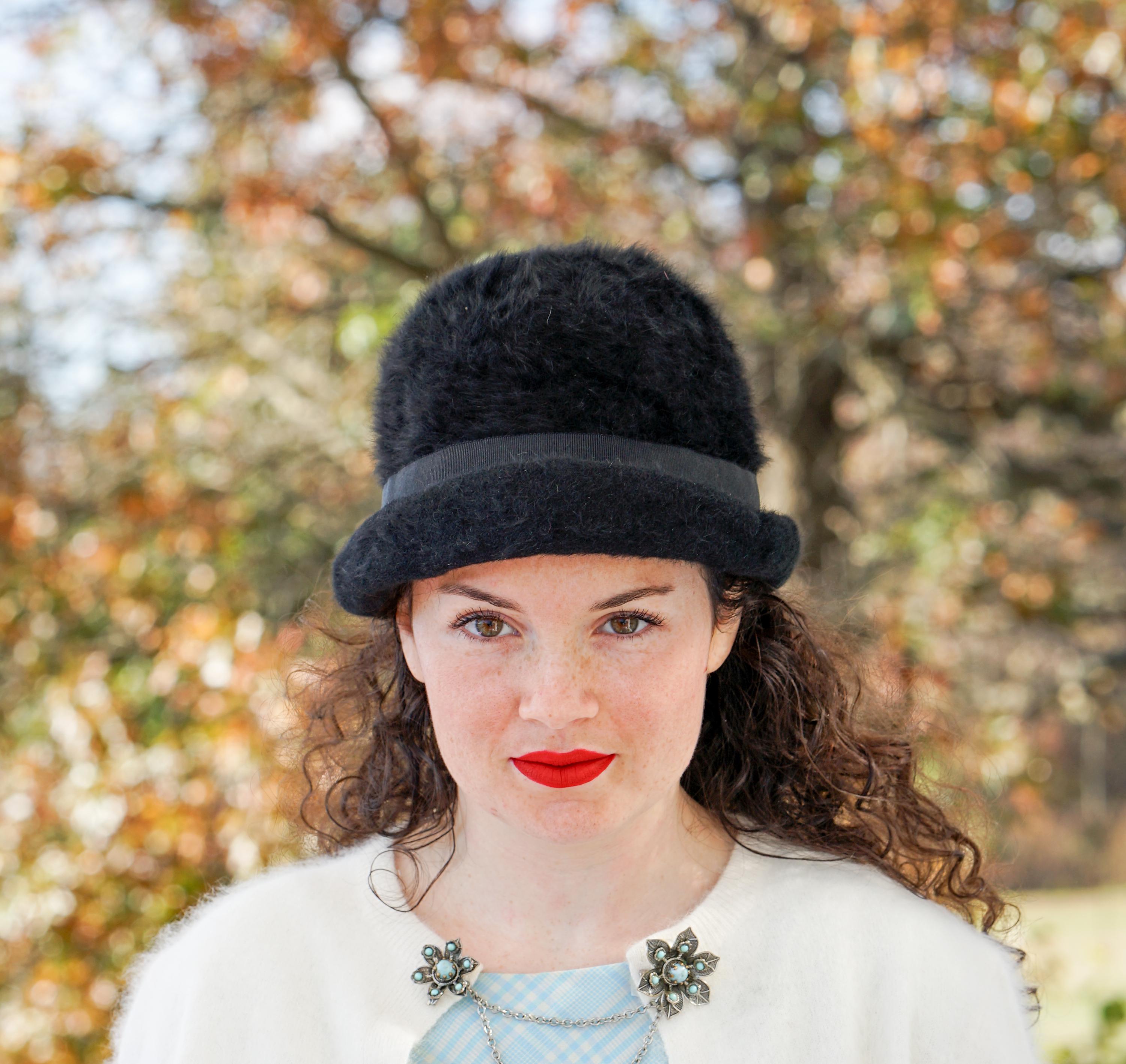 Kangol Design vintage ladies bowl hat Ladies Vintage Cloche Kangol Design Fur Hat With Feathers  main image 3