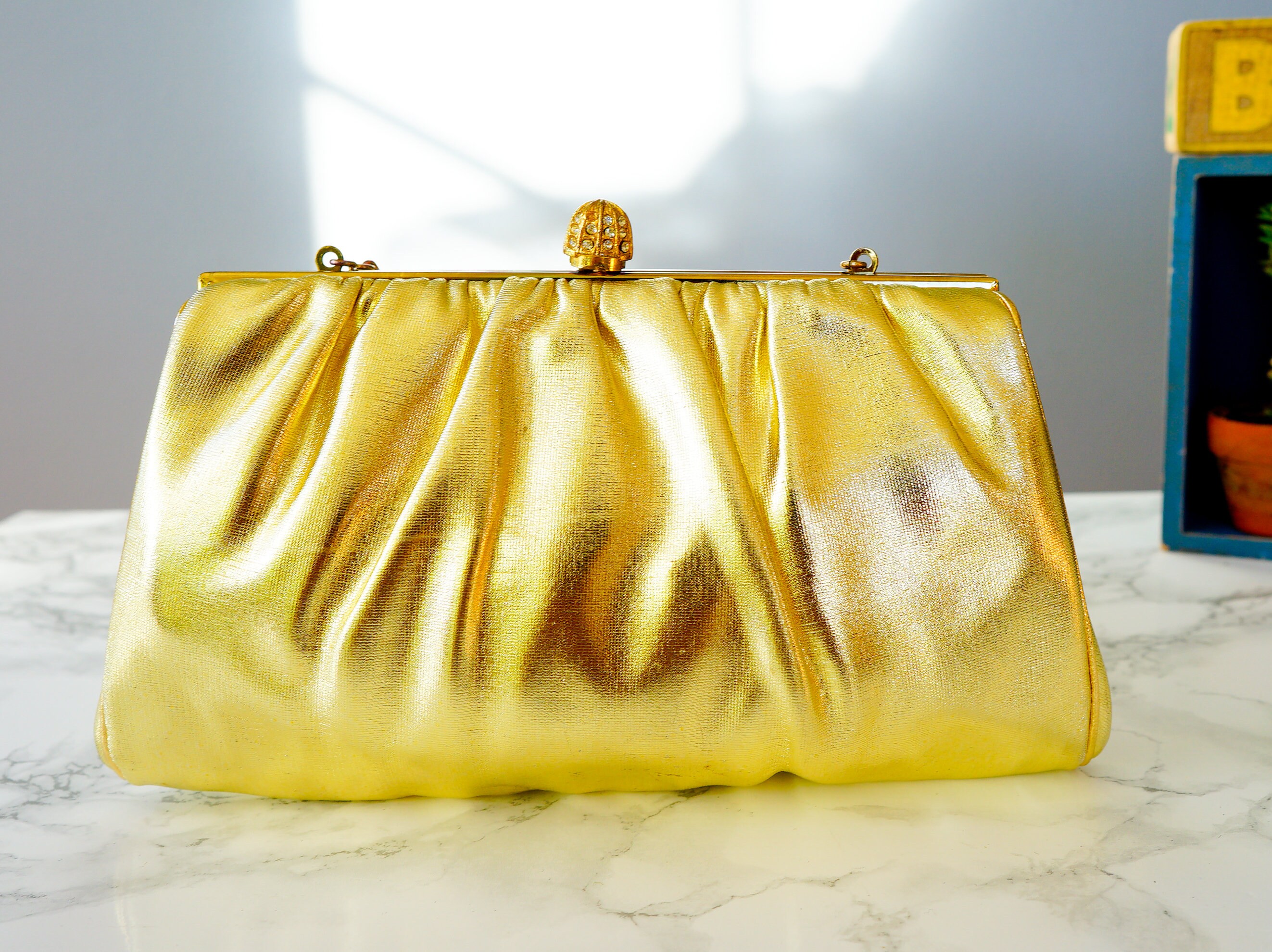 Pochette Sac à Main Vintage En Lucite – Poignée Lame Dorée, Se Replie – Occasion