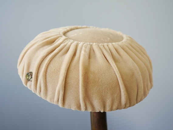 Vintage Velvet Cartwheel Hat, Tilt Hat, Saucer Ha… - image 7