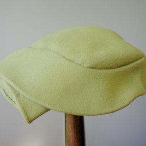 Vintage Green Wool Felt Half Hat, Vintage Hat, 1940s-50s Hat, Vintage Millinery, Cocktail Hat, Tea Party Hat, Church Hat, Mrs Maisel Hat image 8