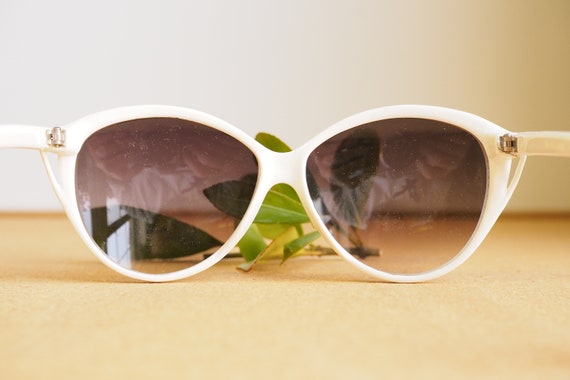 Vintage Sunglasses 1980's New old Stock/Vintage/8… - image 8
