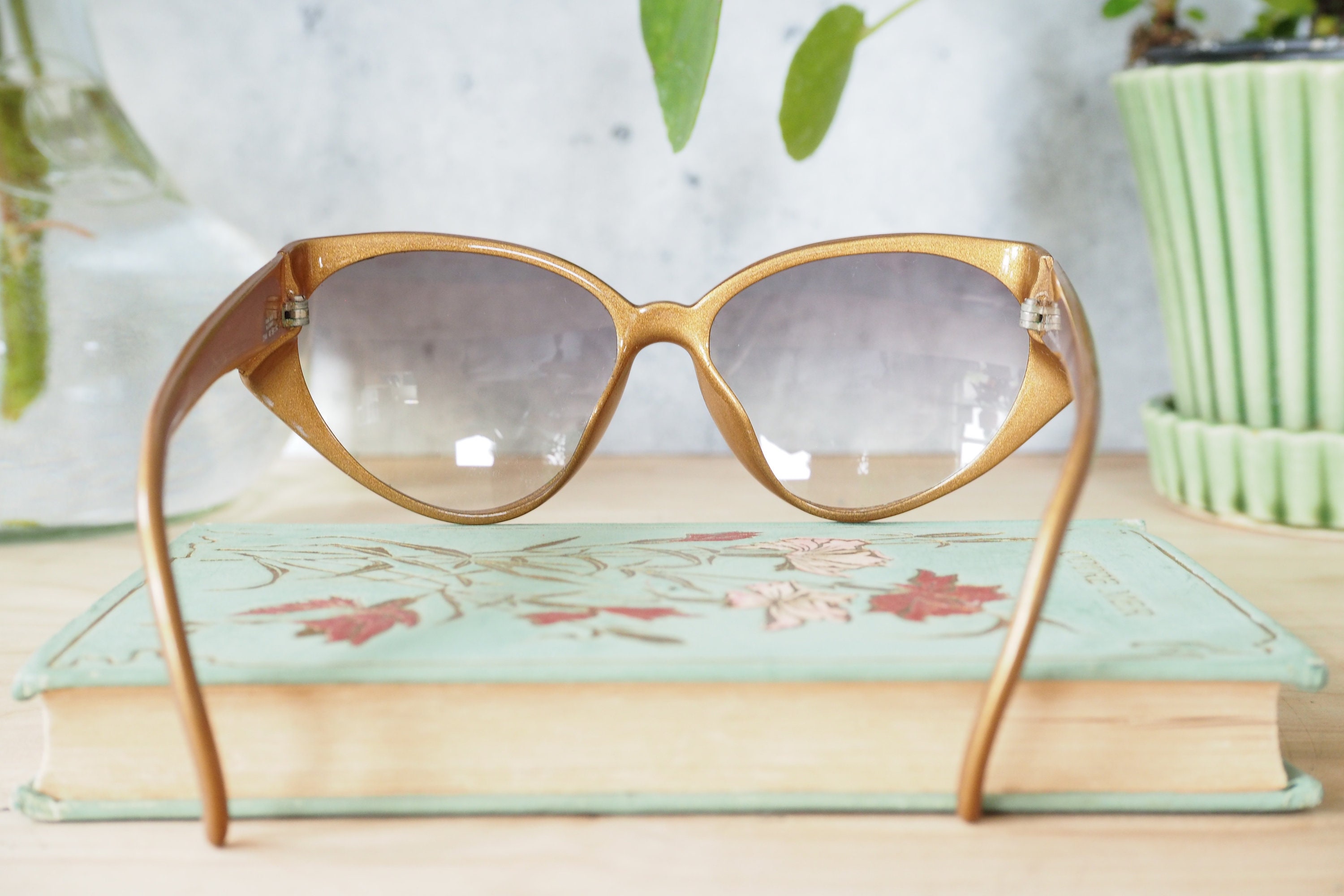 100% Authentic Cream/Gold Dior Cat eye sunglasses Vintage Sunglasses 1990s by Christian Dior New Old Stock  main image 3