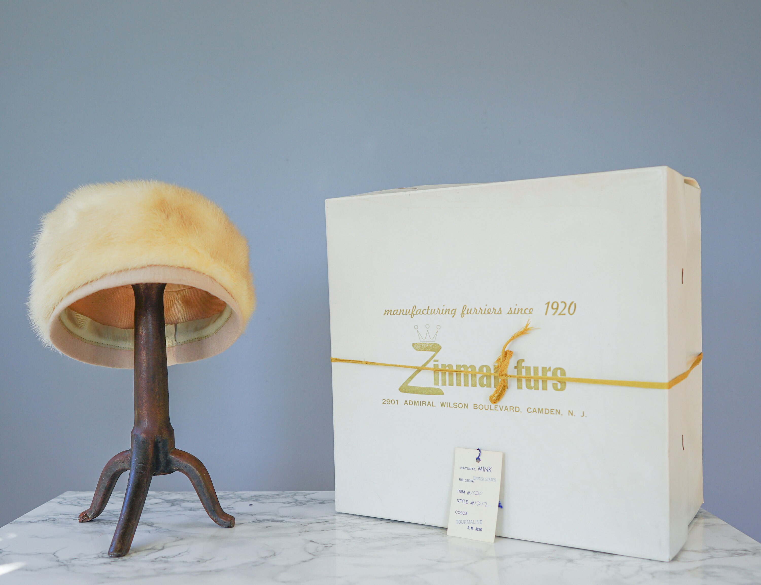 Vintage 1960s Boutique Christine Original NYC Cream Fuzzy Pillbox Hat Mod Fab Vintage Fur Pillbox Hat: 1950s Women Midcentury Retro Fall  main image 3