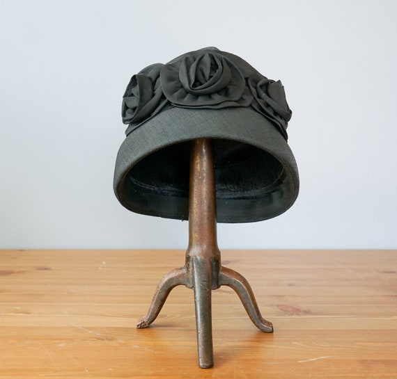 Vintage Floral Rosette Cloche hat, Vintage Hat, 1… - image 6