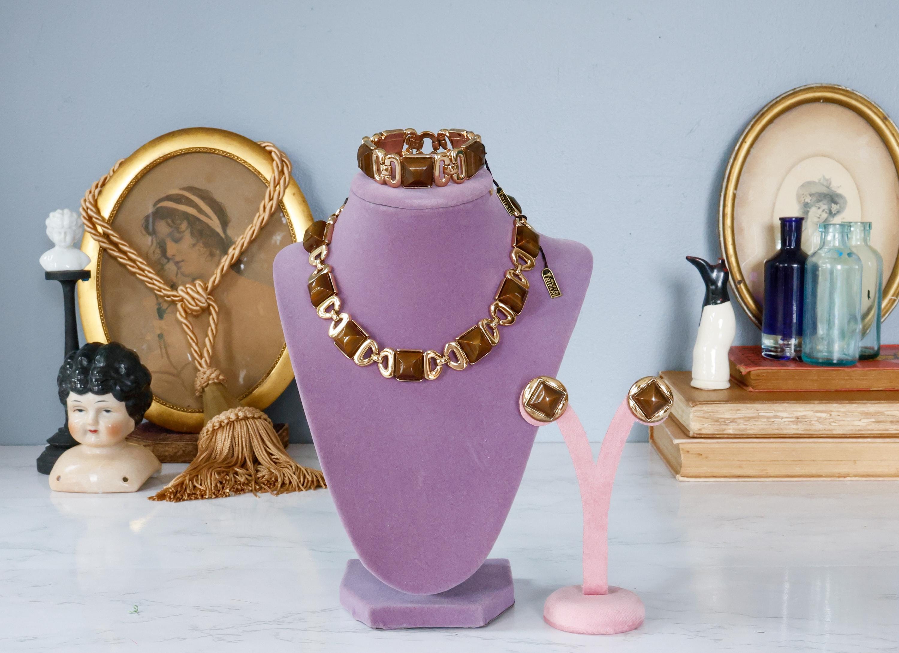 Vintage Crown Trifari Thermoset Necklace Bracelet Earring Set New 