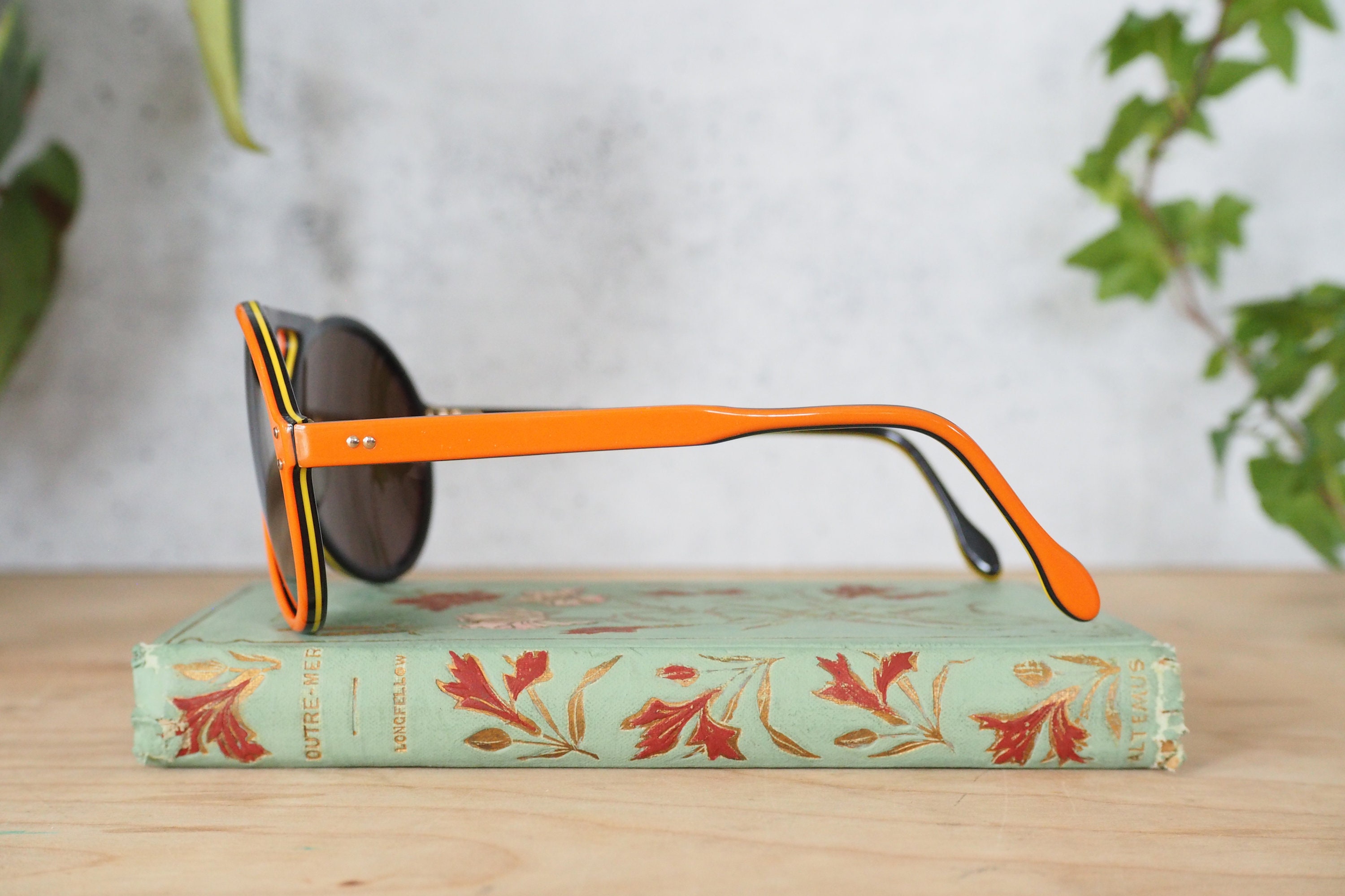 Vintage Sunglasses 1970s Multicolor Tone Mirror Lens New Old 