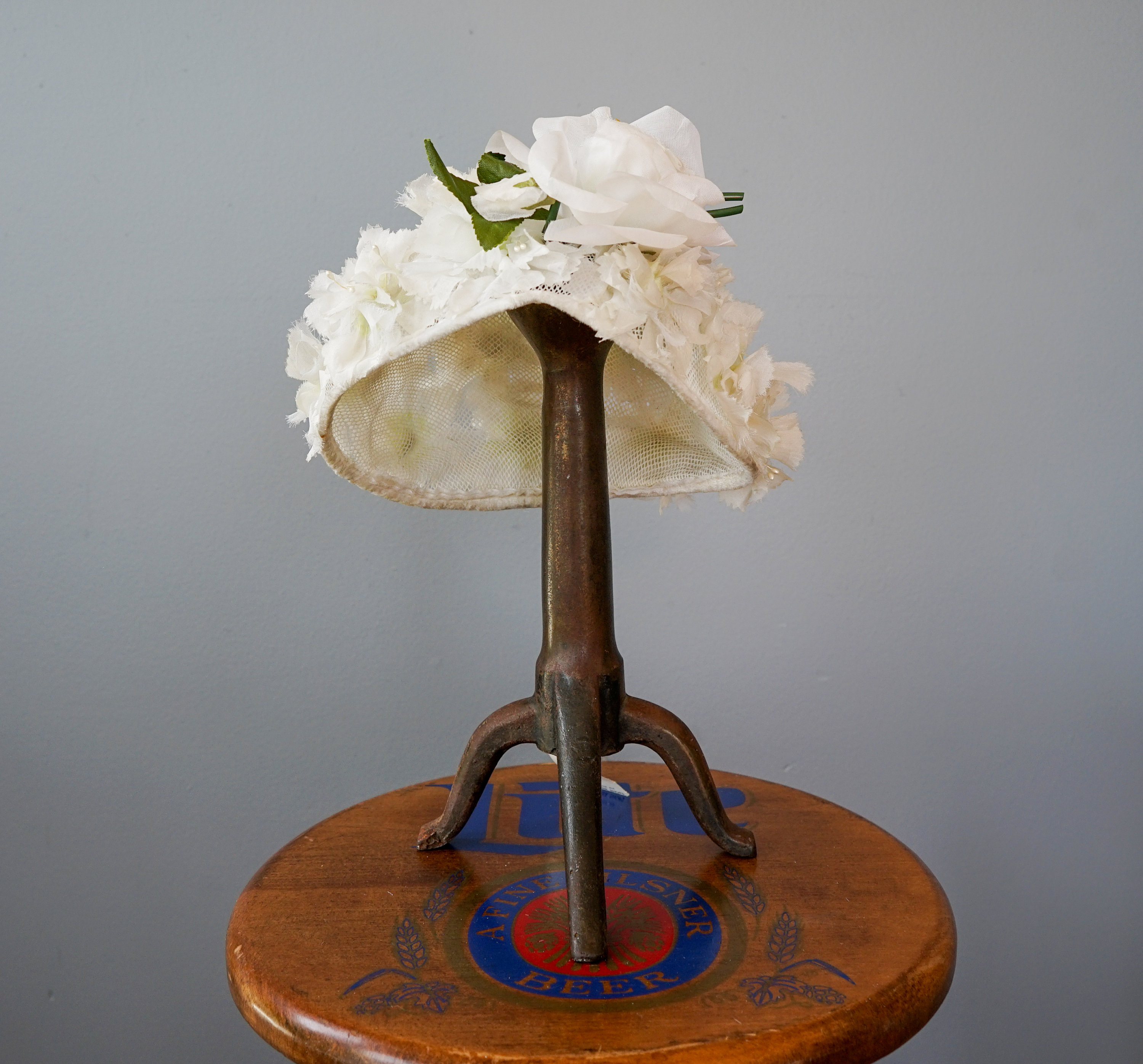 Vintage 1960s White Floral Cloche Hat Double Fabric Brim Retro Mid Century Style Cloche Casual Hats for Women | eBay main image 3