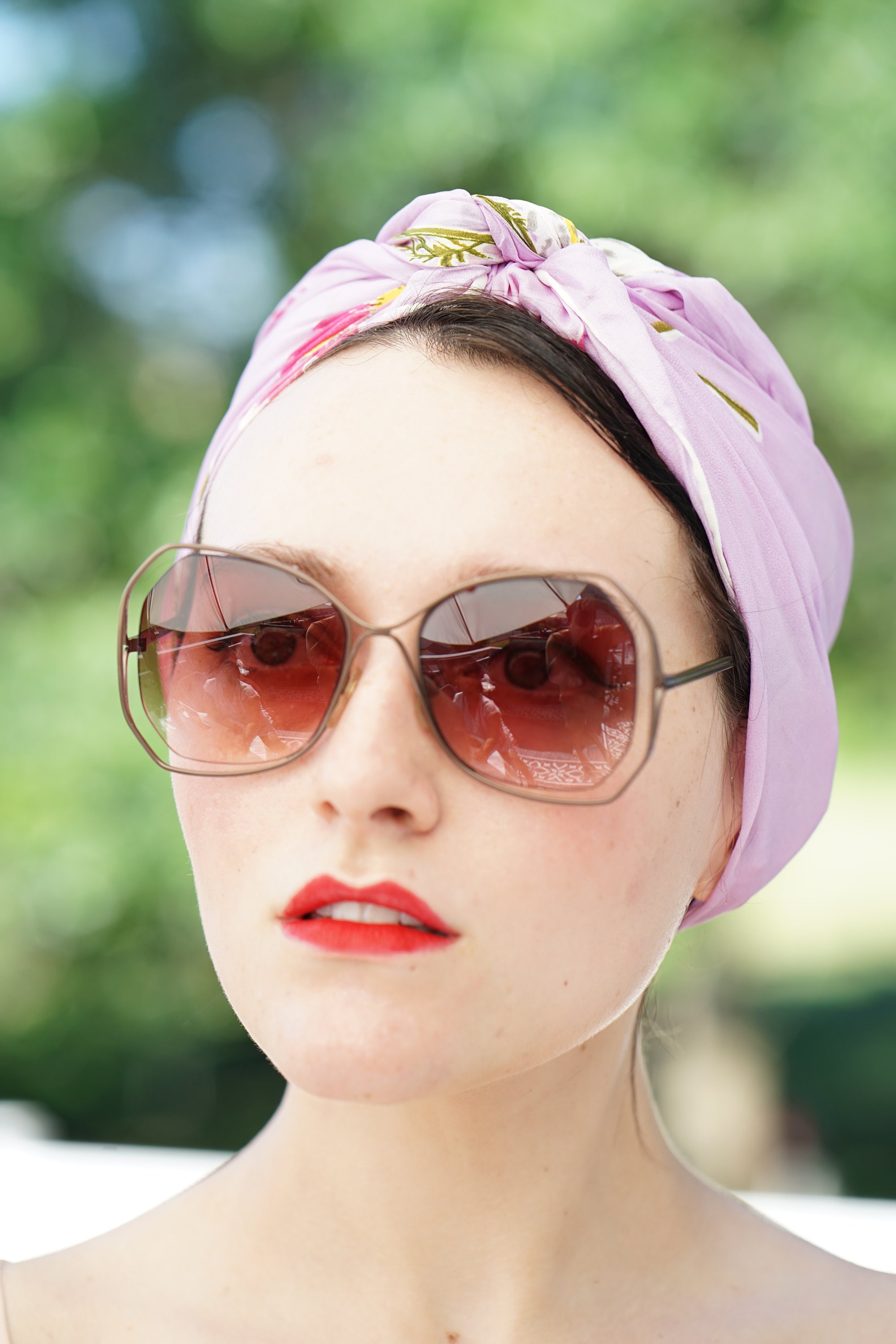 Vintage Tura Sunglasses 1970 display picture 3