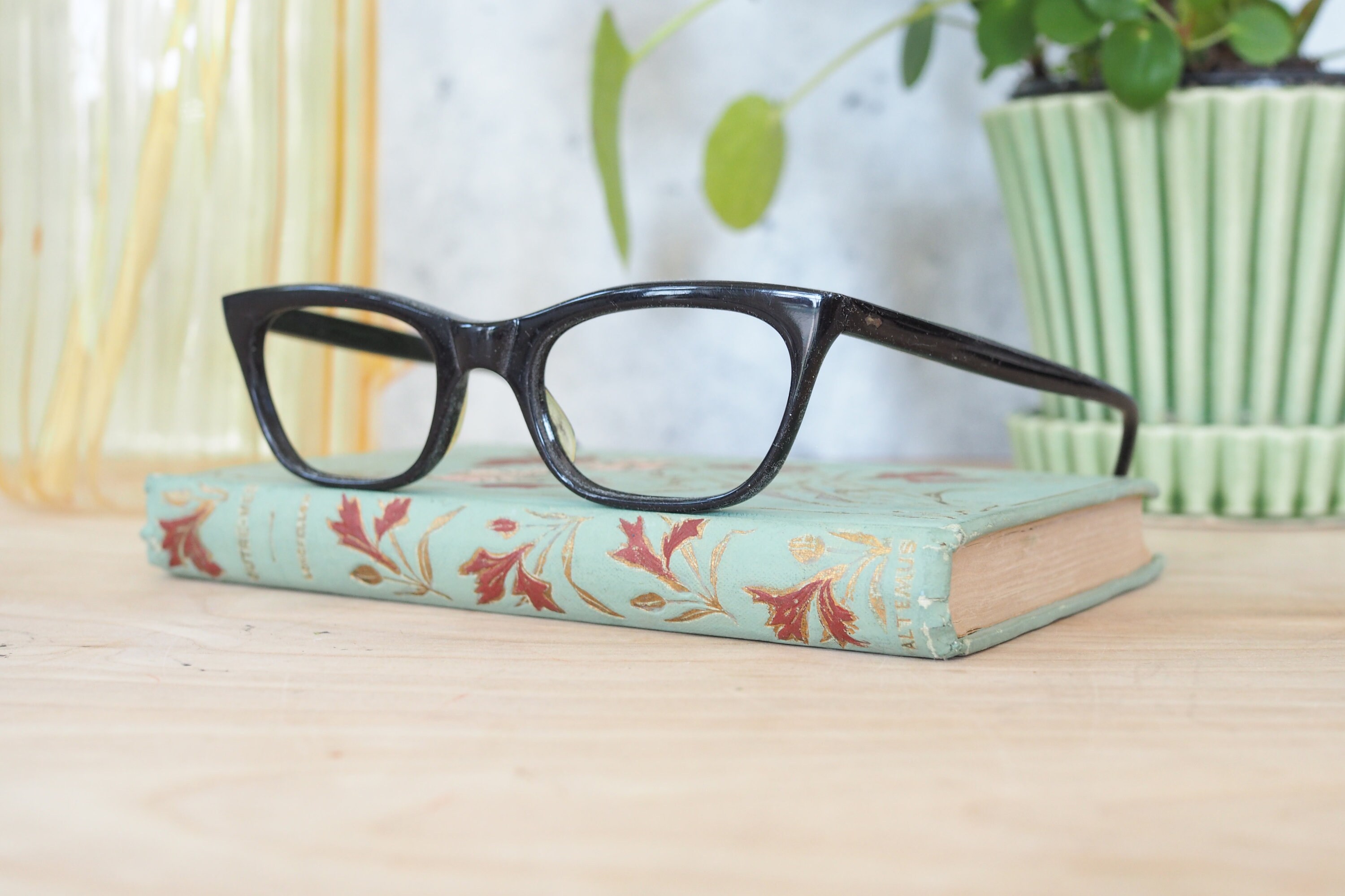 Vintage 1960s Cateye Eyeglasses France Brown Rockabilly Pin Up Retro Preppy Vintage Eyeglasses Cateye 1960 main image 2