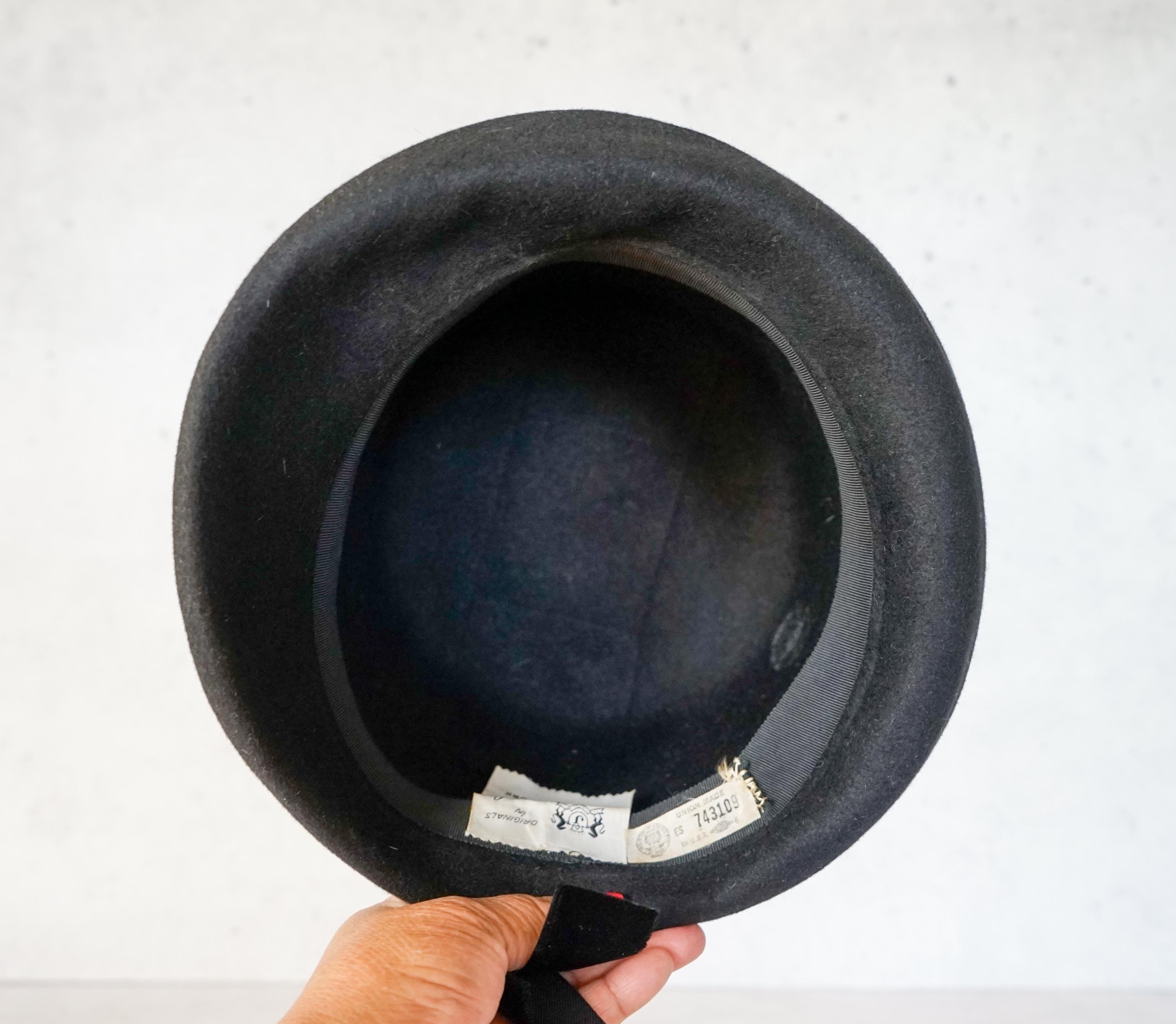 Vintage Feather Fur Felt Women Bowler Hat, 1960s Hat  display picture 3