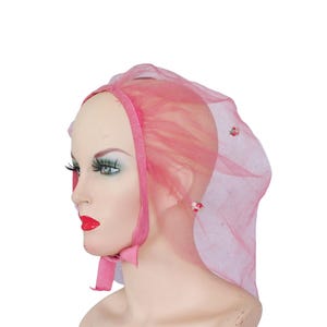 Touca de cabelo vintage floral rosa em tule: estilo retrô dos anos 1950-60, para enrolar o cabelo ou fazer cachos.