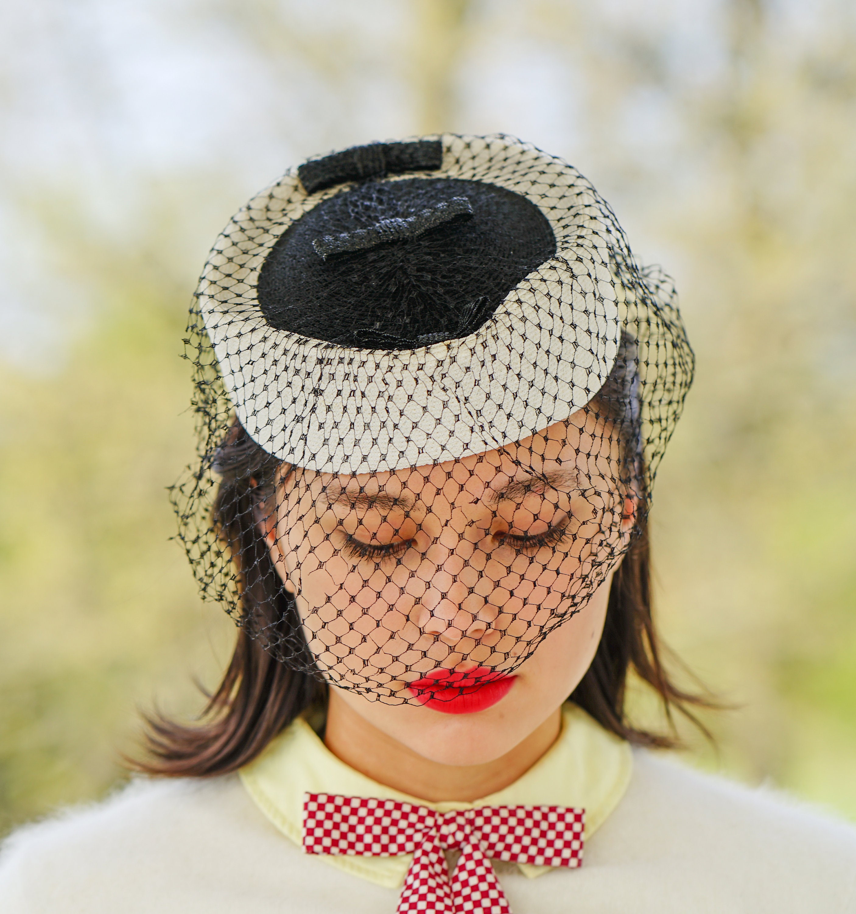 Vintage 1960s Pillbox Hat with White Chiffon Roses Lady Georgette Wedding Church Vintage Straw Pillbox Hat With Veil, 1950s-60s Hat, Vintage  main image 2