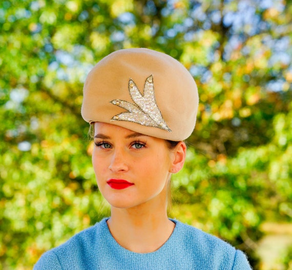 Vintage Felted Wool Bubble Hat, Pillbox Hat, Vintage Hat, 1950s-60s Hat, Vintage Millinery, Vintage Winter Hat, Cocktail Hat, Church Hat
