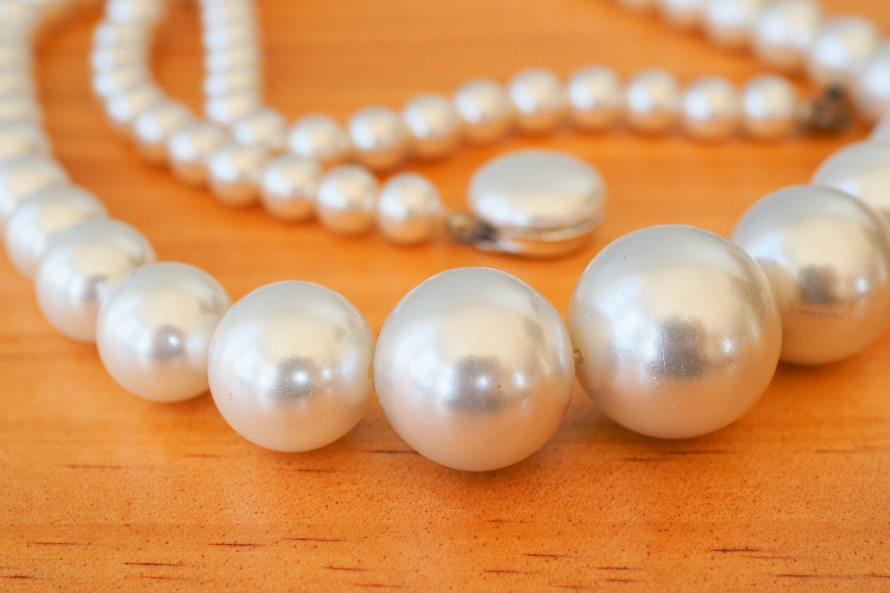 Vintage Faux Pearl Necklace/ Vintage Necklace/ 1950s Faux