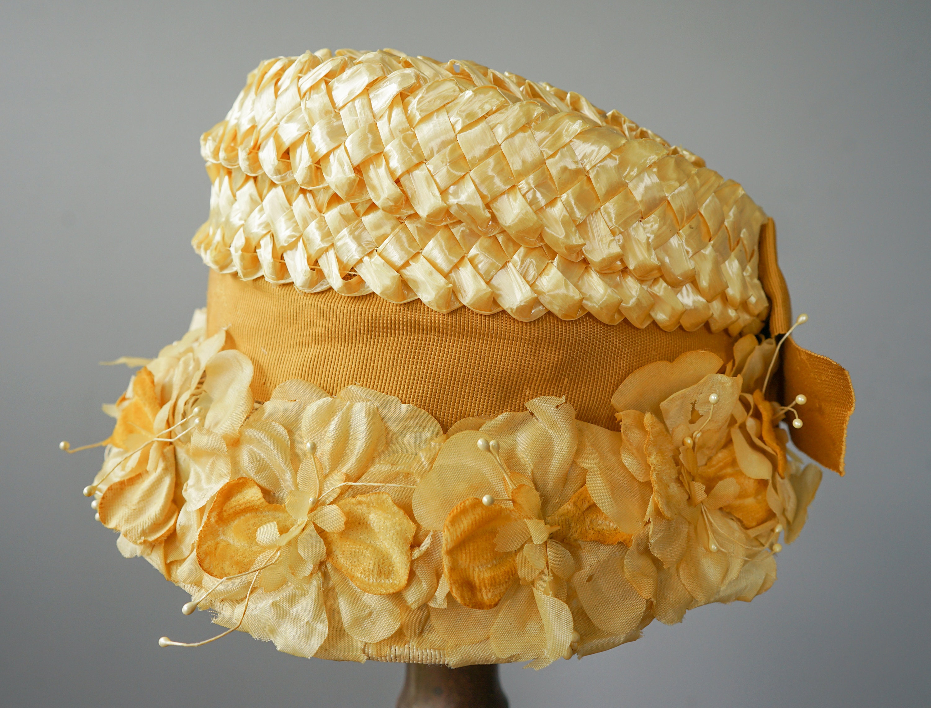 Vintage Floral Straw Bucket Hat, 1950s-60s Hat, Vintage Hat  display picture 3